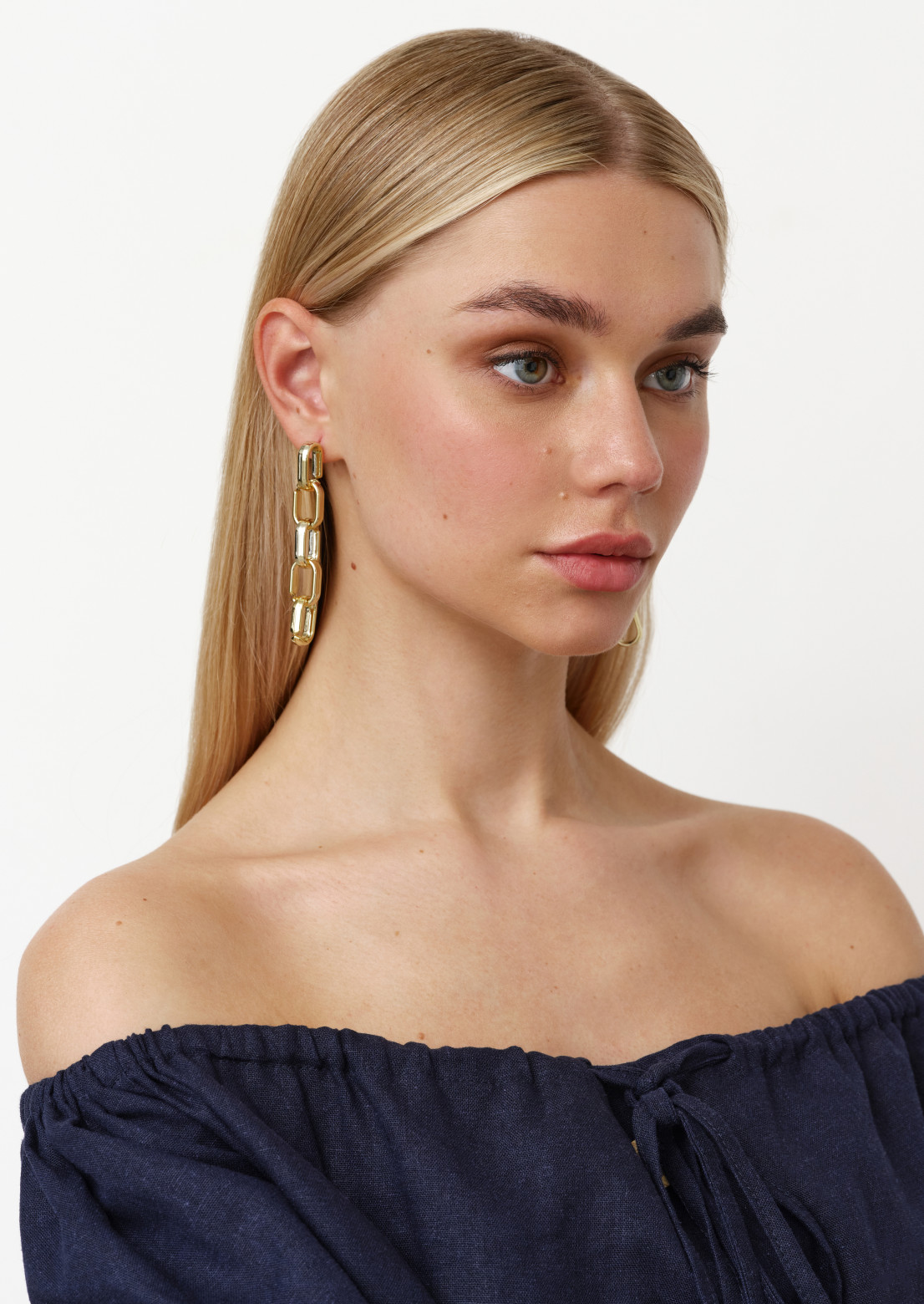 Golden medium earrings