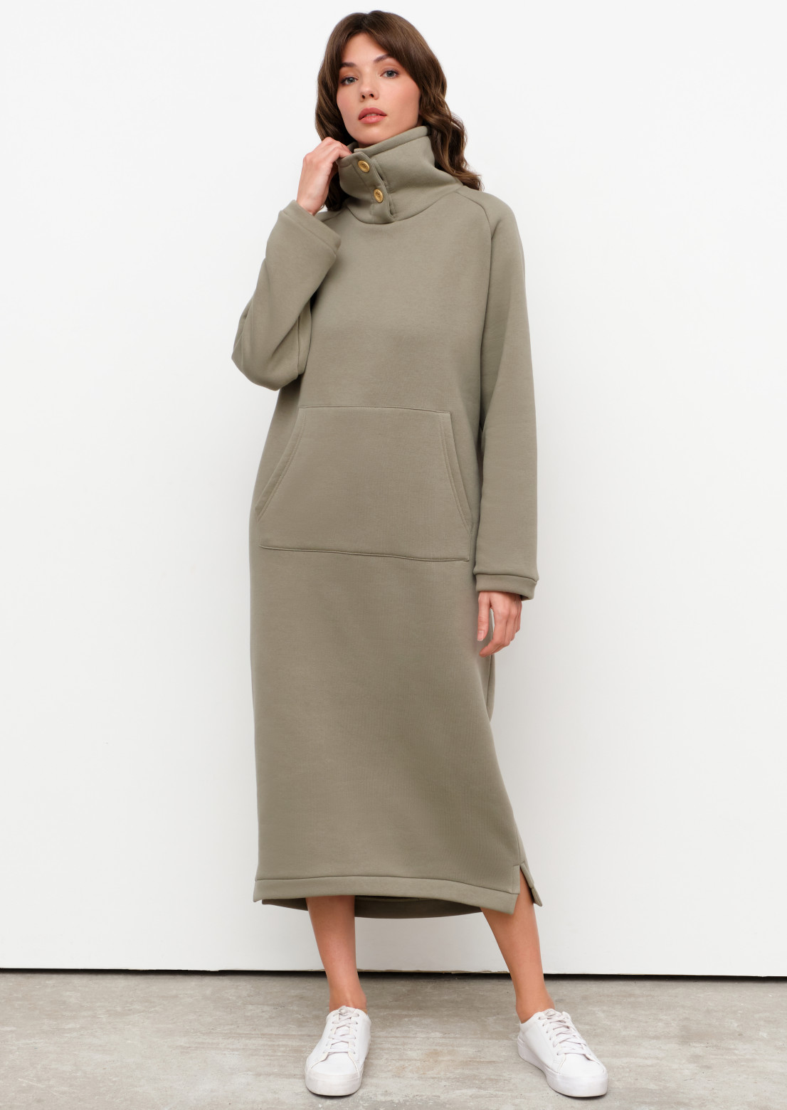 Khaki colour footer dress with buttons and with pocket