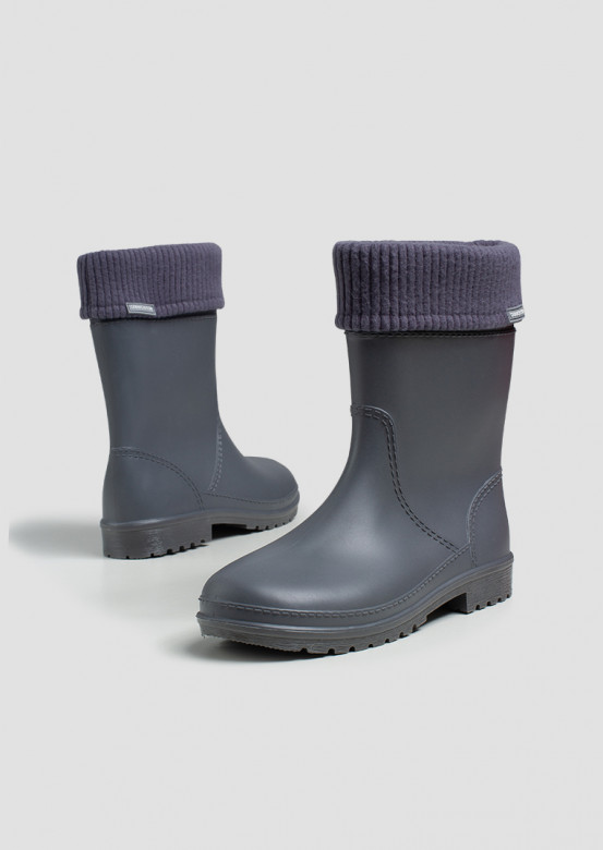 Women grey colour boots 