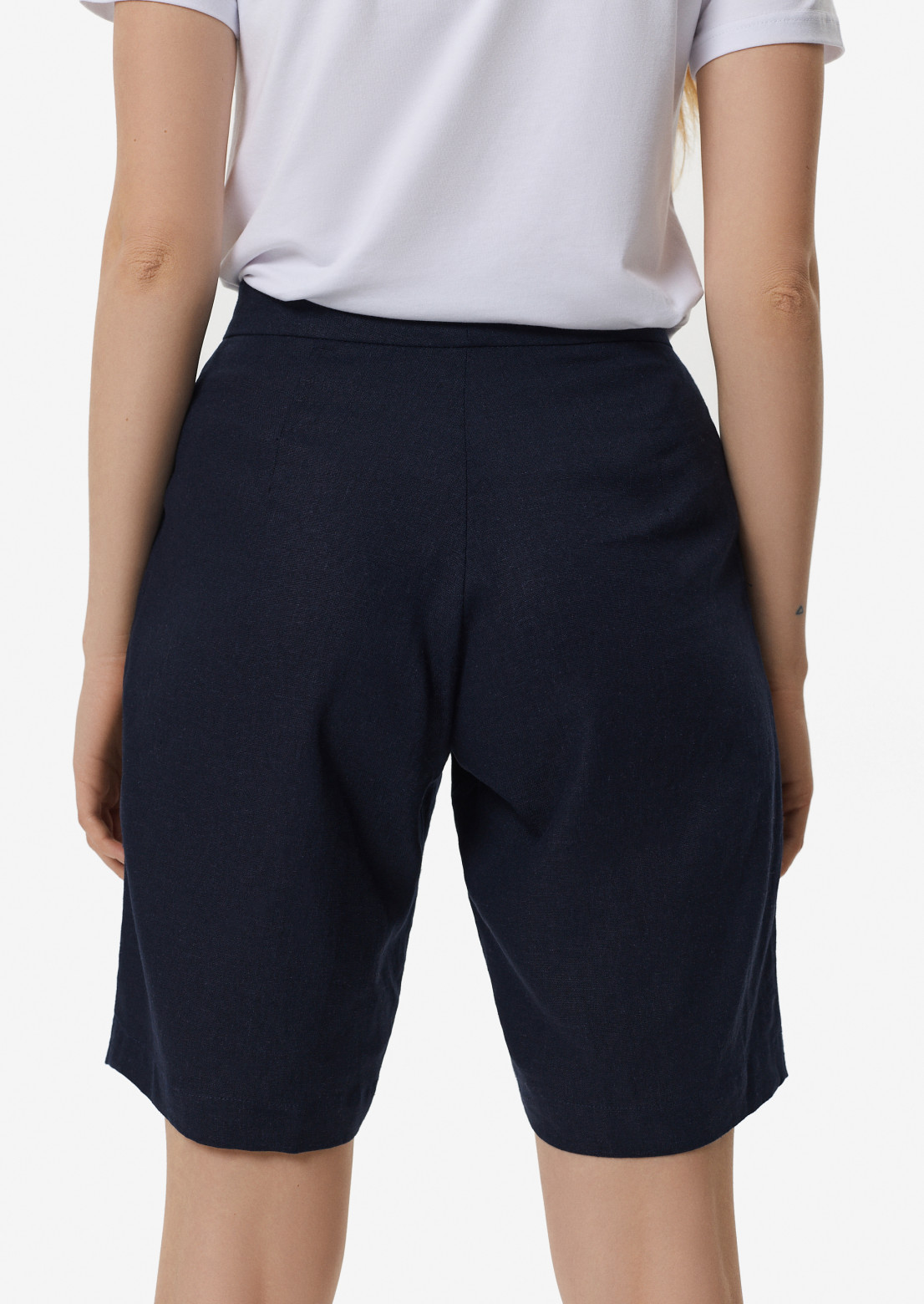 Dark blue linen shorts