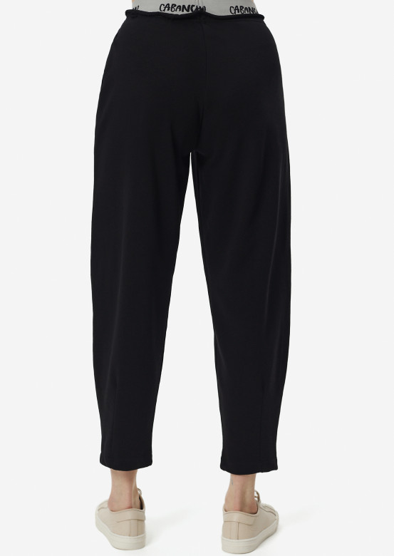 Black three-thread pleated front waistband trousers
