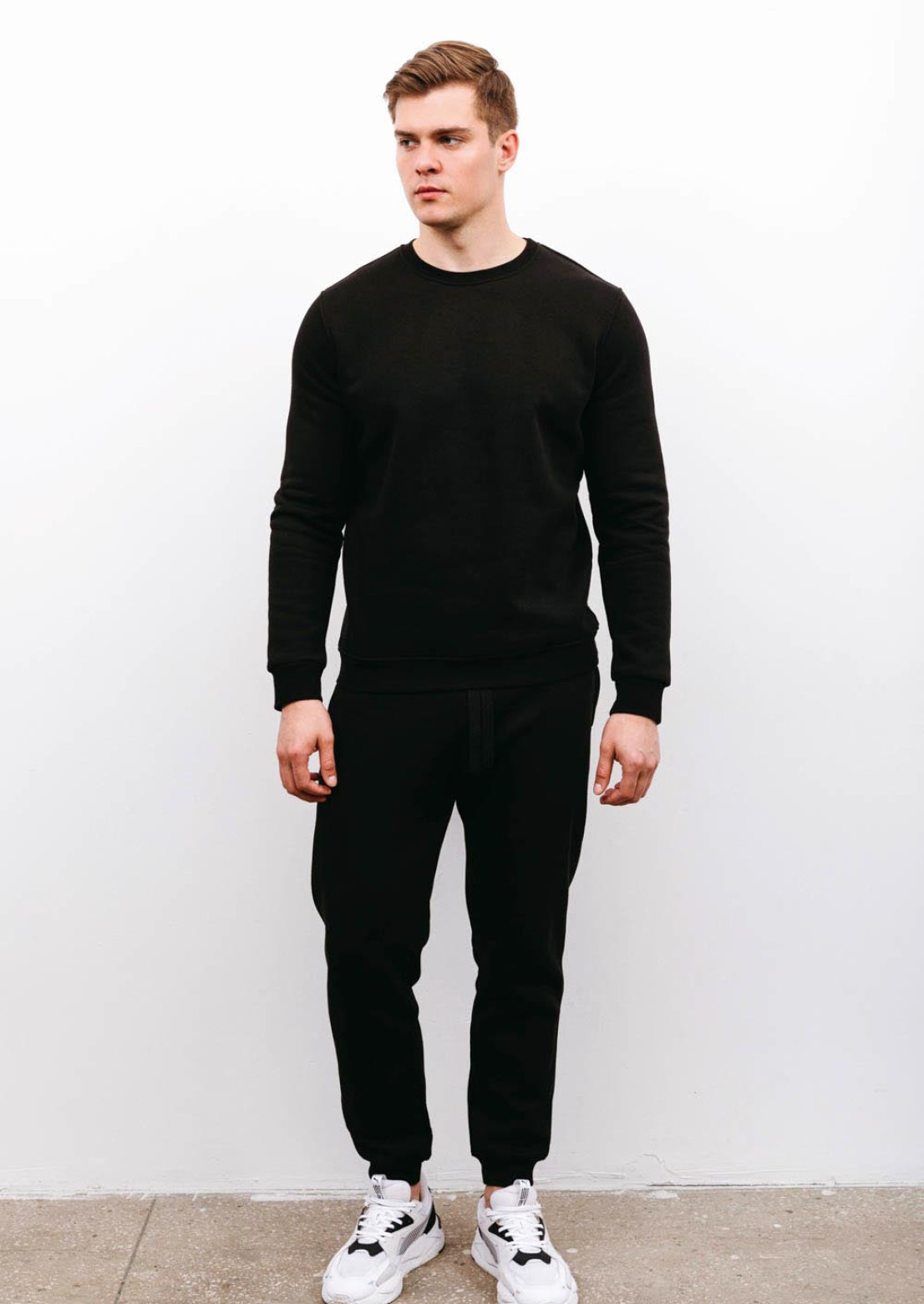 Black color basic men footer sweatshirt