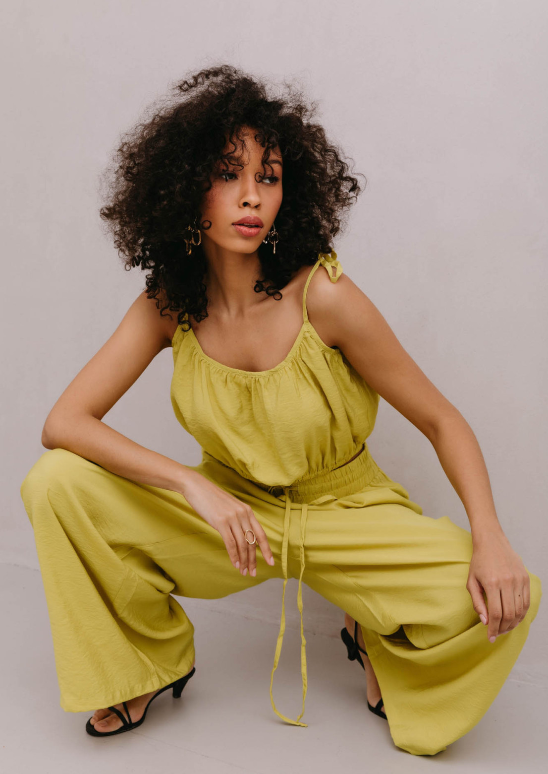 Yellow olive color viscose top and trousers suit