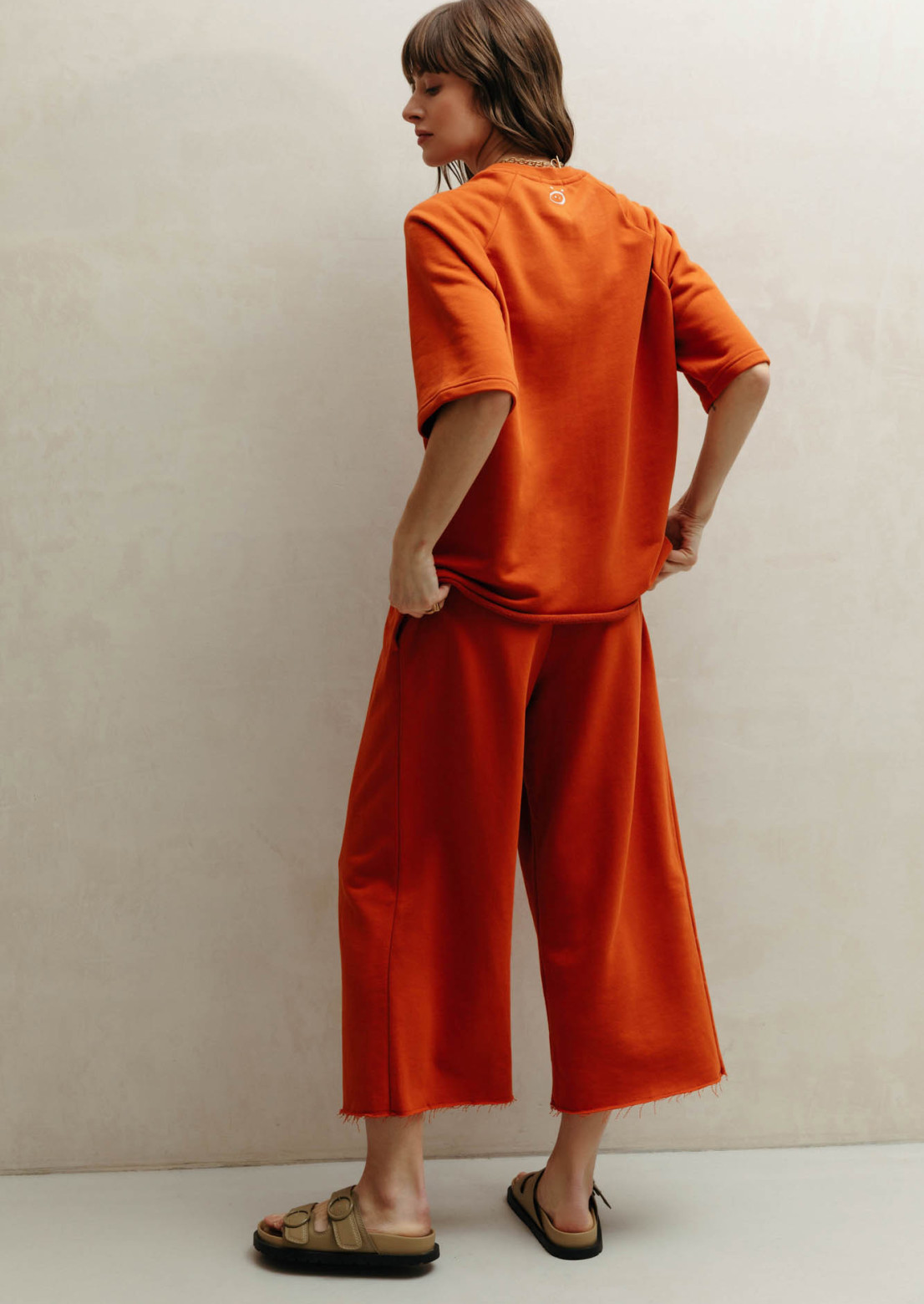 Bombay brown color three-thread suit with culottes and T-shirt