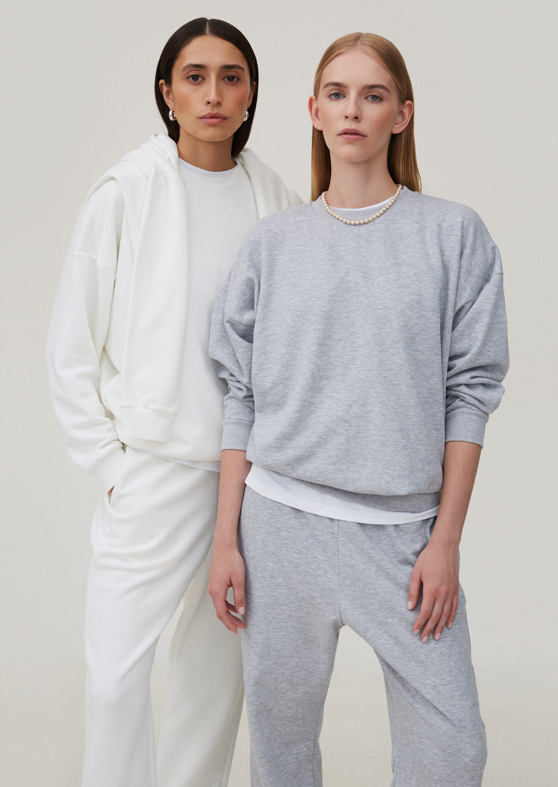 Grey melange color women three-thread sweatshirt
