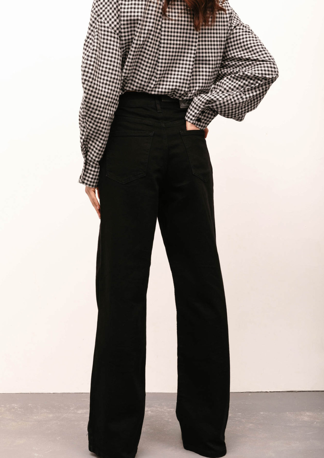 Black colour high-waisted wide jeans 