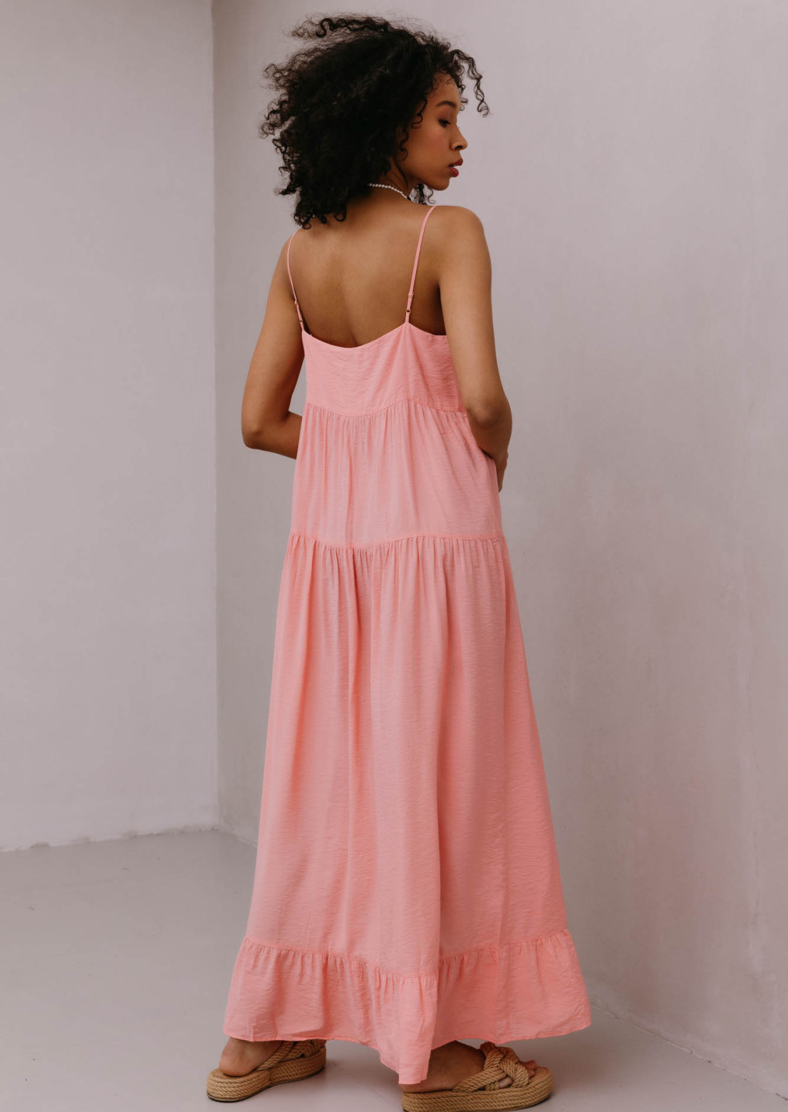 Платье-топ на тонких бретелях розовый персик