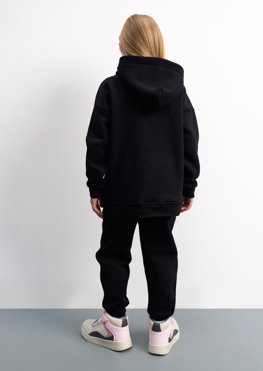 Black color kids three-thread insulated trousers