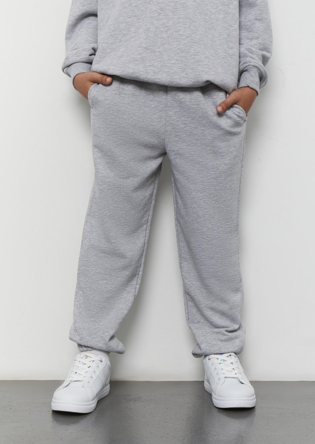 Grey melange color kids three-thread oversize trousers 