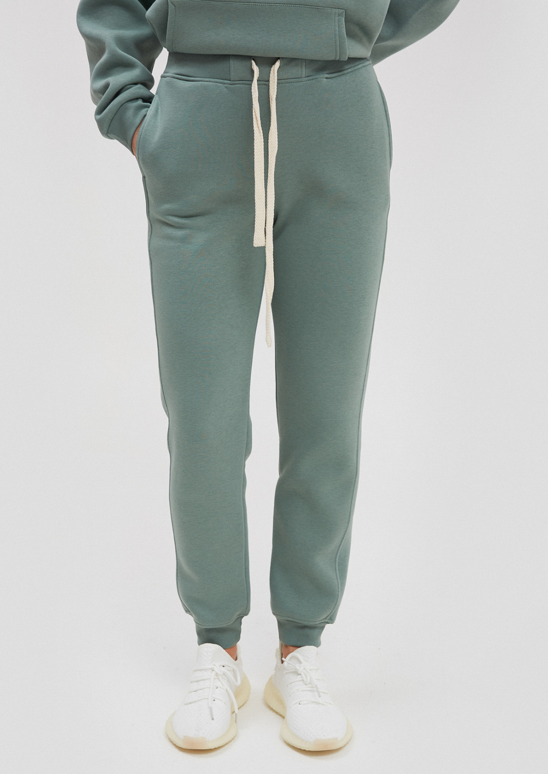 Laurel color women basic three-thread insulated trousers