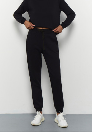 Штани тринитка утеплена basic жіночі зі шнурком чорні