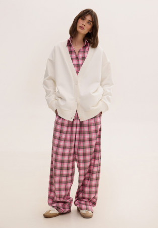 Milky dense three-thread cardigan