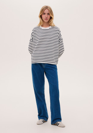 Blue color straight jeans