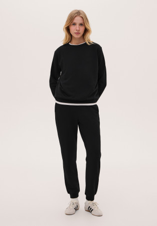 Black color basic French Terry trousers